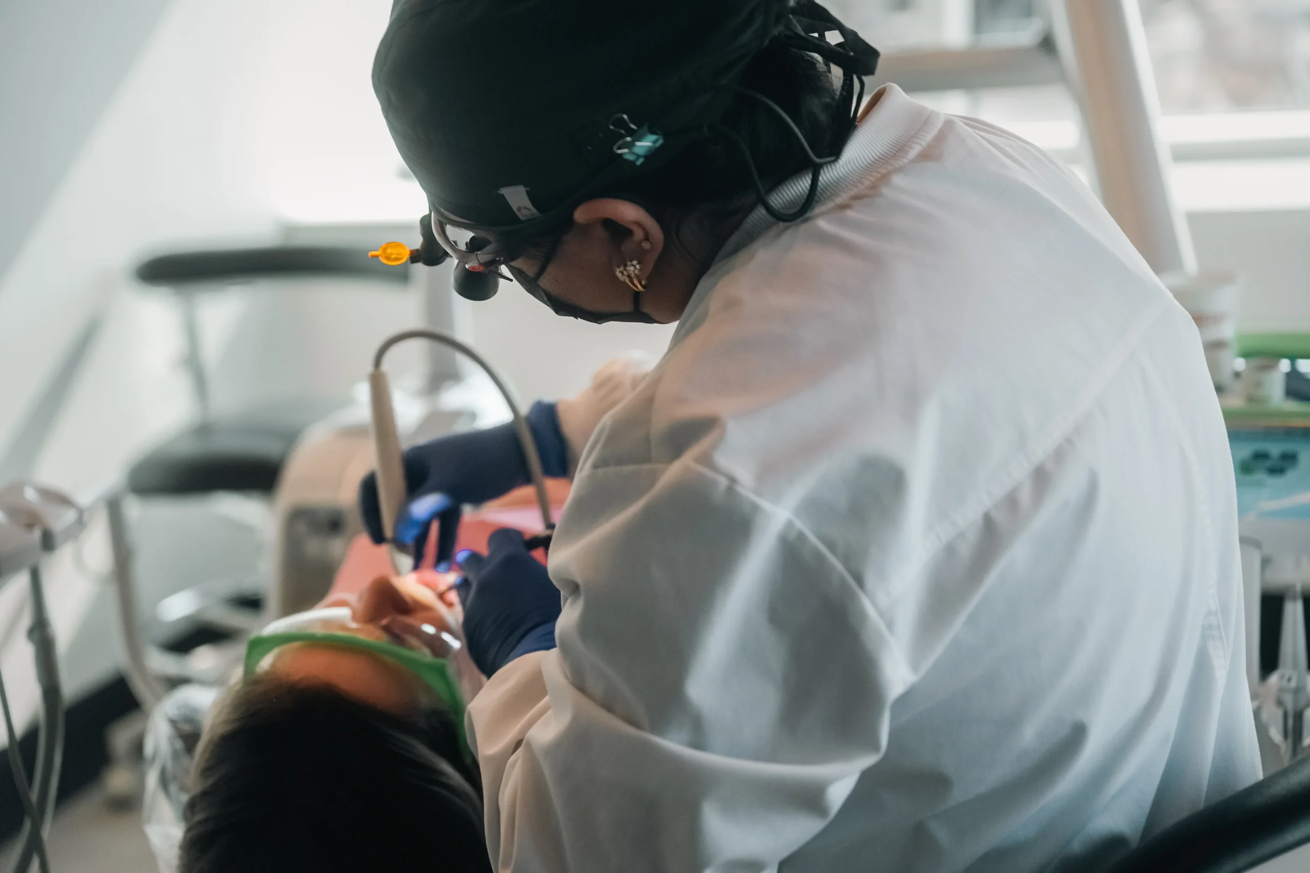 Comfortable waiting area for patients at Skyview Dental.